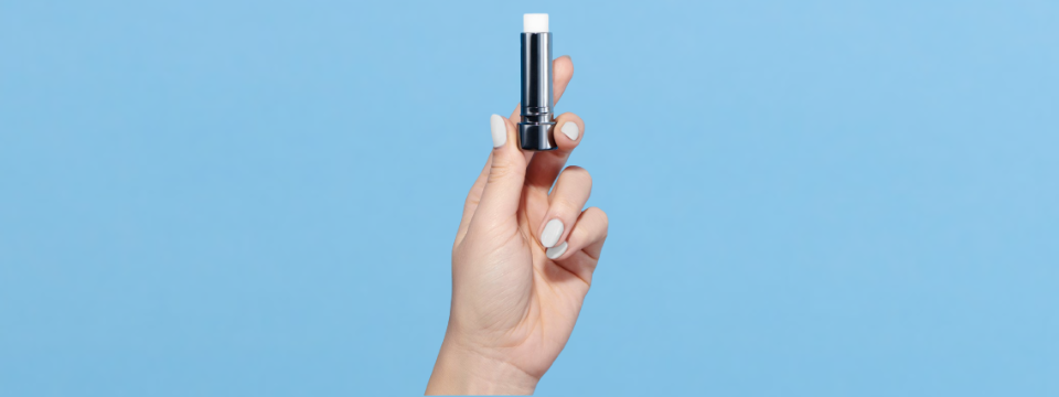 Eén lipbalm die vijf huidzorgen aanpakt! 